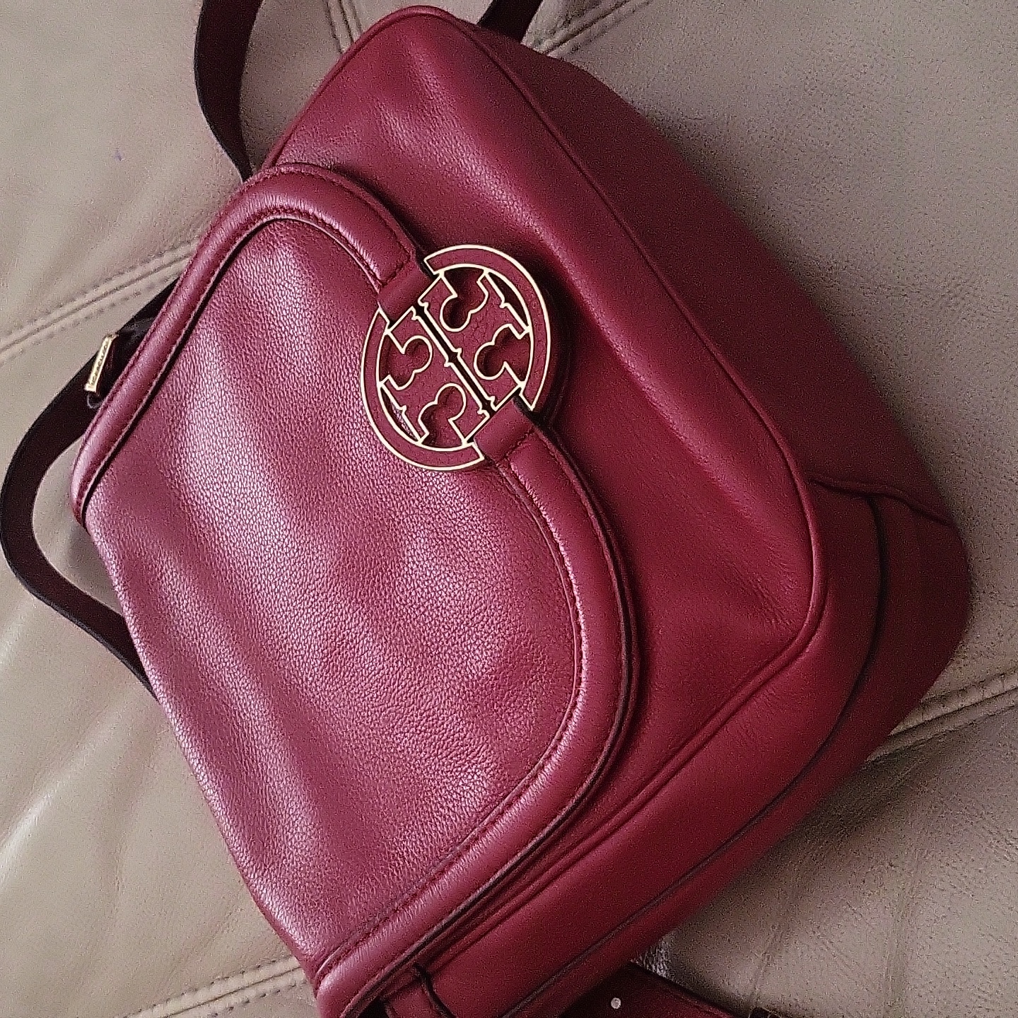 Nwt Tory Burch Amanda Round Crossbody Leather Women’s Hand Bag In Red (Auburn)